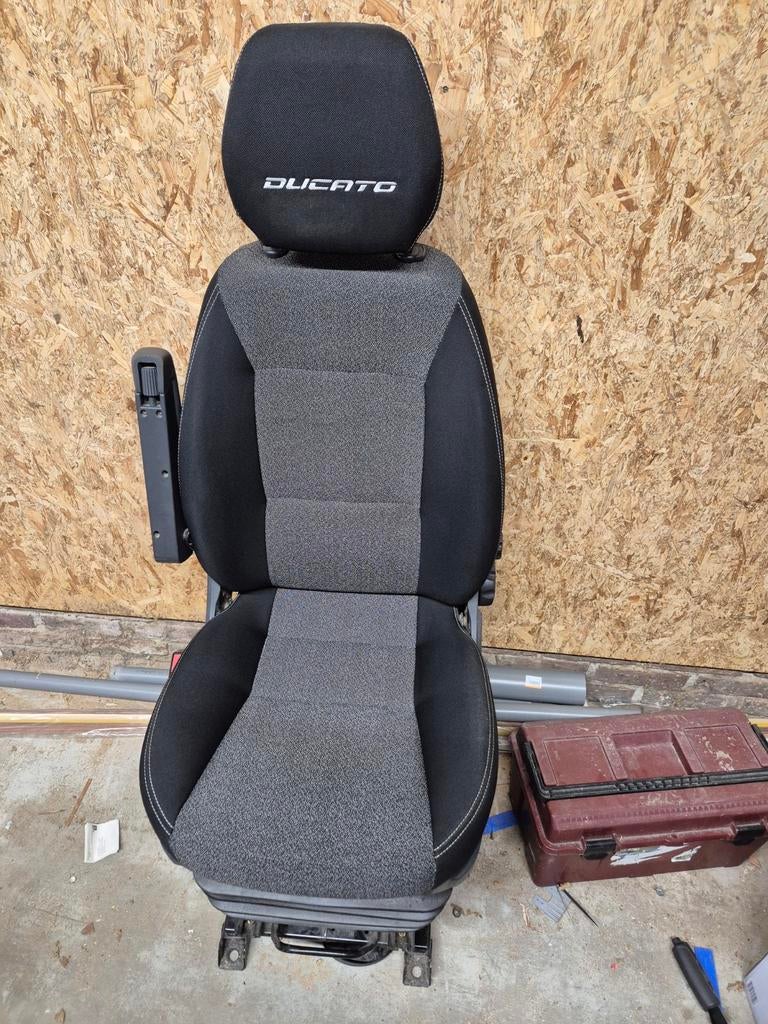 Verende stoel Fiat Ducato - Comfortabel en verstelbaar, Ophalen, Gebruikt, Fiat