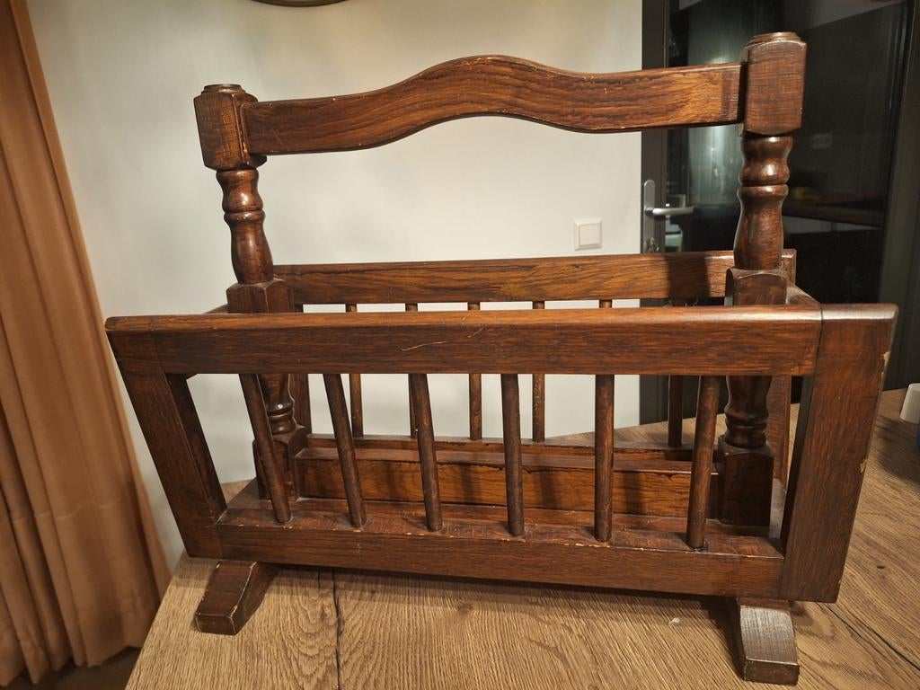 Vintage houten lectuurbak / tijdschriftenrek – massief hout, Ophalen of Verzenden, Gebruikt