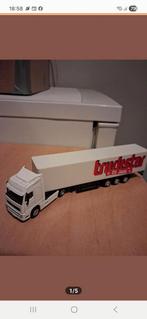 Volvo trekker met oplegger, Hobby en Vrije tijd, Modelauto's | 1:87, Ophalen of Verzenden, Bus of Vrachtwagen, Overige merken
