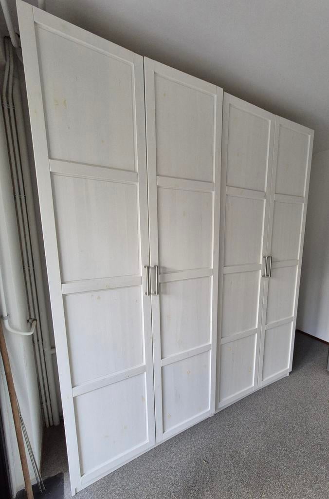 Ruime witte IKEA kledingkast, Ophalen, Met deur(en), Gebruikt, 200 cm of meer