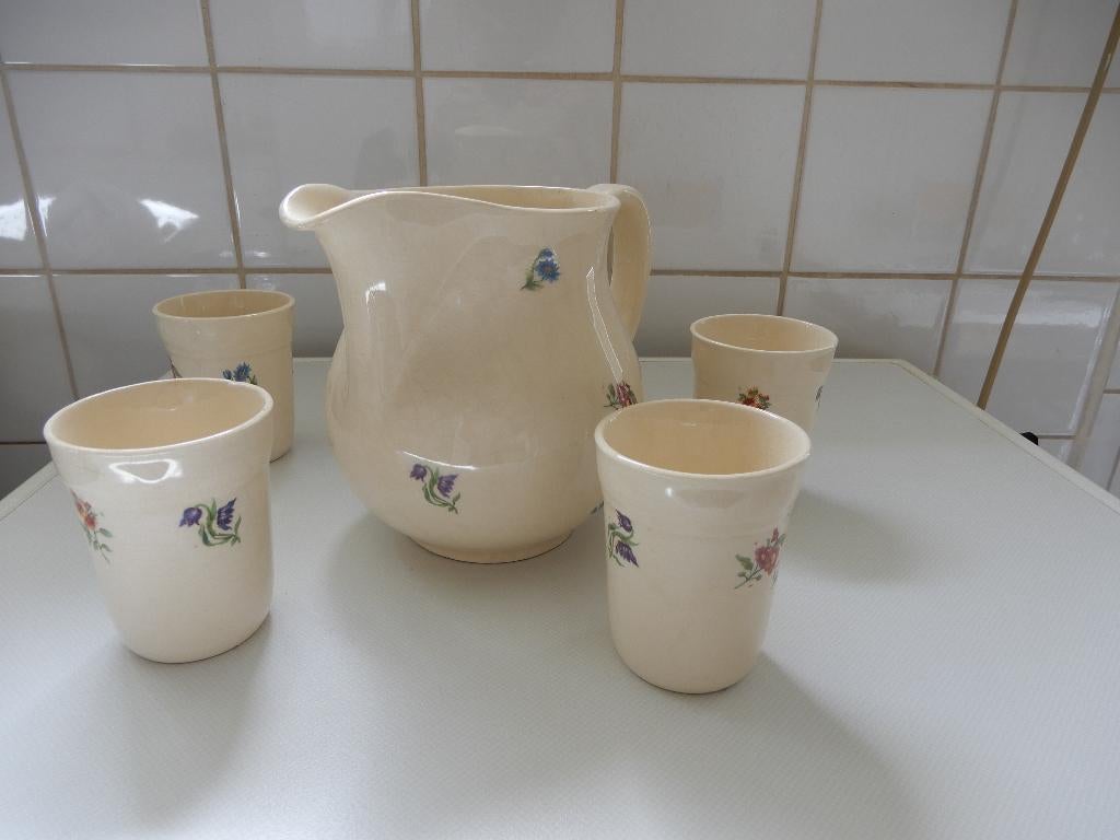 Melkkan met 5 bijpassende bekers, antiek (bloemetjes), Antiek en Kunst, Ophalen of Verzenden