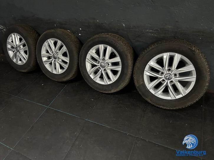 6-7mm! Originele VW Caddy Colundra 15 inch velgen 5x112 wint, Auto-onderdelen, Banden en Velgen, Banden en Velgen, Winterbanden