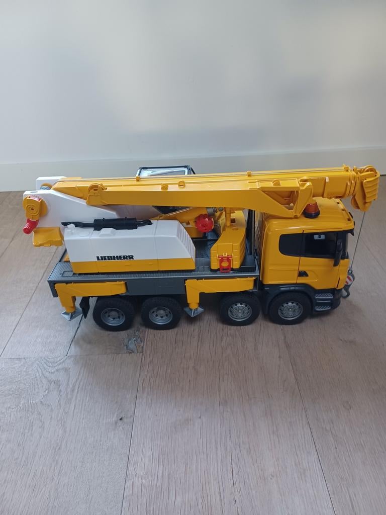 Bruder hijskraan, Ophalen