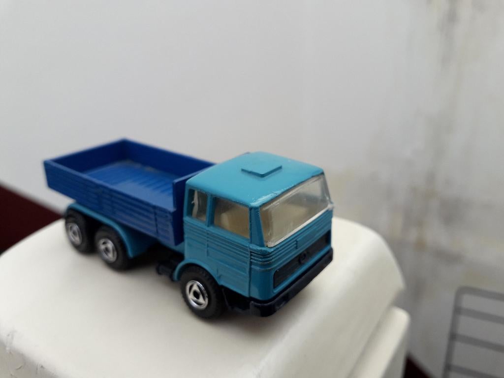 Efsi Mercedes dumptruck, Ophalen of Verzenden, Zo goed als nieuw, Bus of Vrachtwagen