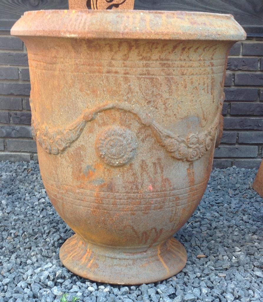 Gietijzeren anduze vazen in twee maten., Ophalen, Nieuw