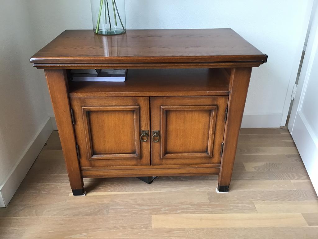 Tv kastje, eiken kersenkleur, Ophalen, Gebruikt, Eikenhout, 50 tot 100 cm