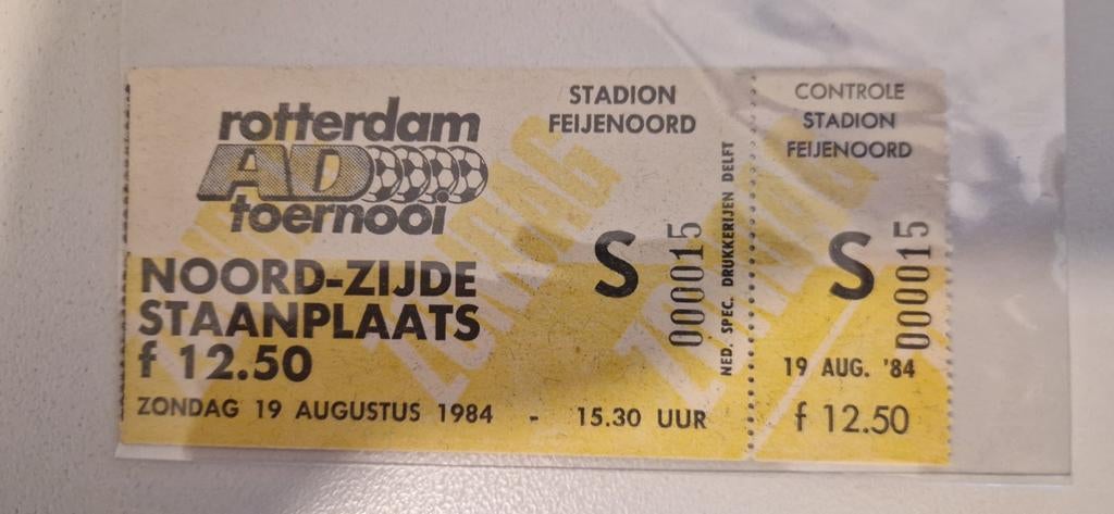 Gezocht: Feyenoord AD toernooi kaartjes tickets. Lees., Ophalen
