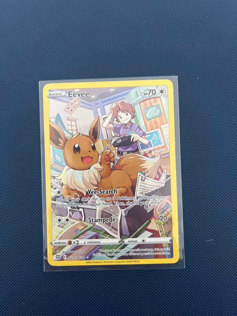 Eevee TG11/TG30 Brilliant Stars Pokémon Kaart NM, Hobby en Vrije tijd, Verzamelkaartspellen | Pokémon, Ophalen of Verzenden, Zo goed als nieuw