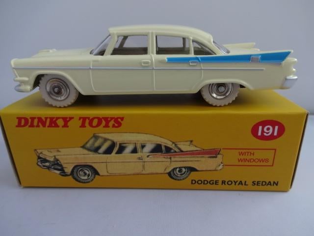Dodge Royal Sedan beige / blauw nr: 191 van Dinky Toys 1:43, Ophalen of Verzenden, Nieuw, Auto, Dinky Toys