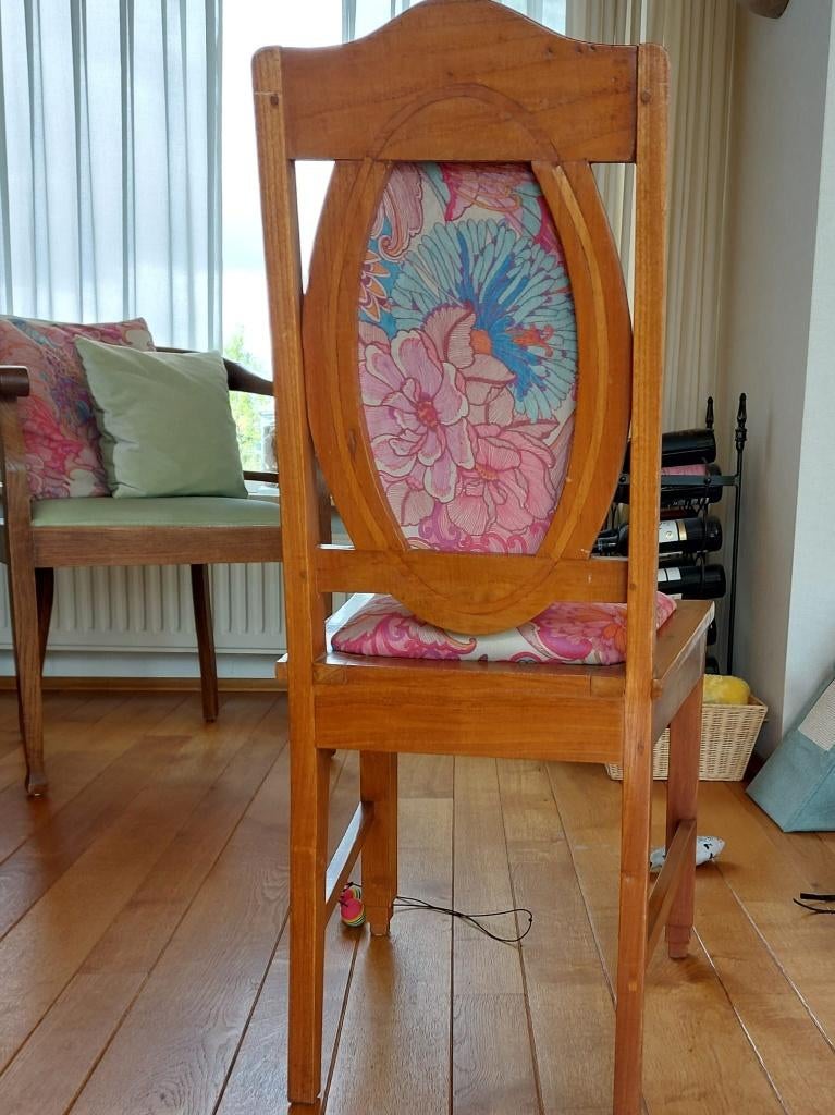 Koloniale stoel, Ophalen