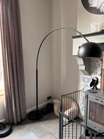 Moderne zwarte booglamp - Stijlvolle vloerlamp, Huis en Inrichting, Ophalen, Zo goed als nieuw, Metaal, 150 tot 200 cm