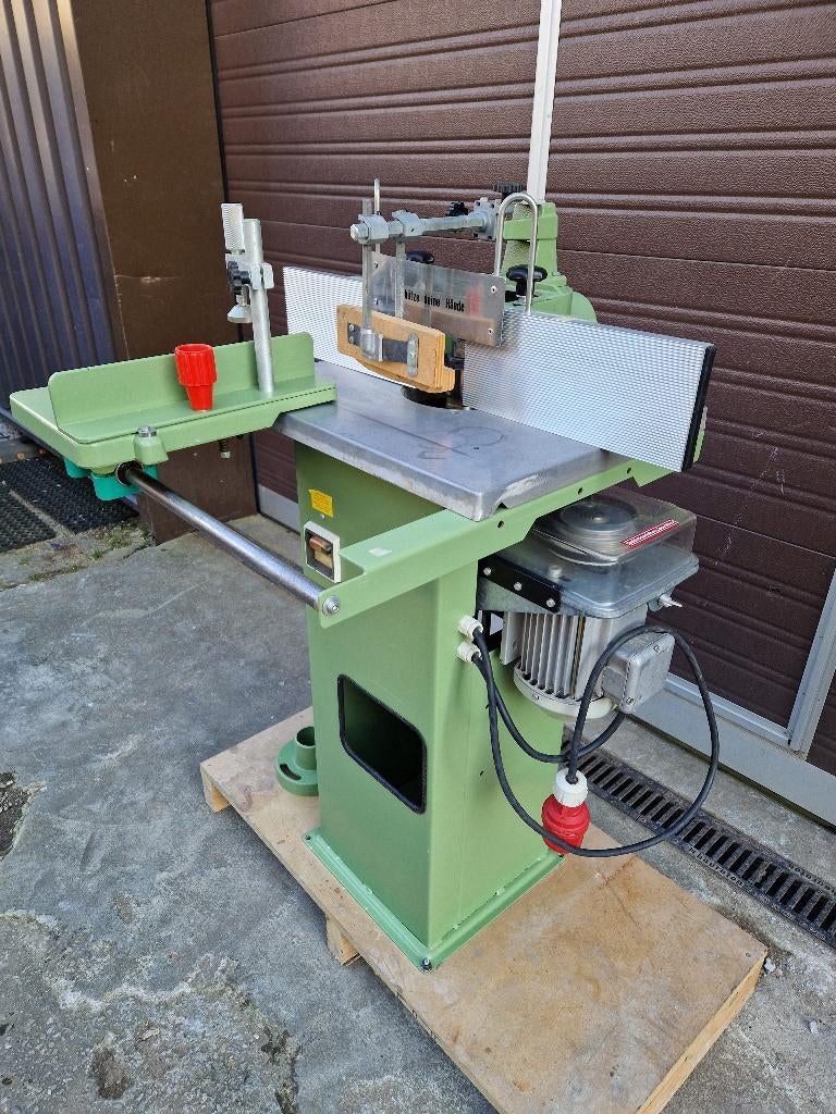 Elektra beckum TF 100 M Freesmachine met Roltafel, Doe-het-zelf en Verbouw, Gereedschap | Freesmachines, Elektra Beckum / Metabo