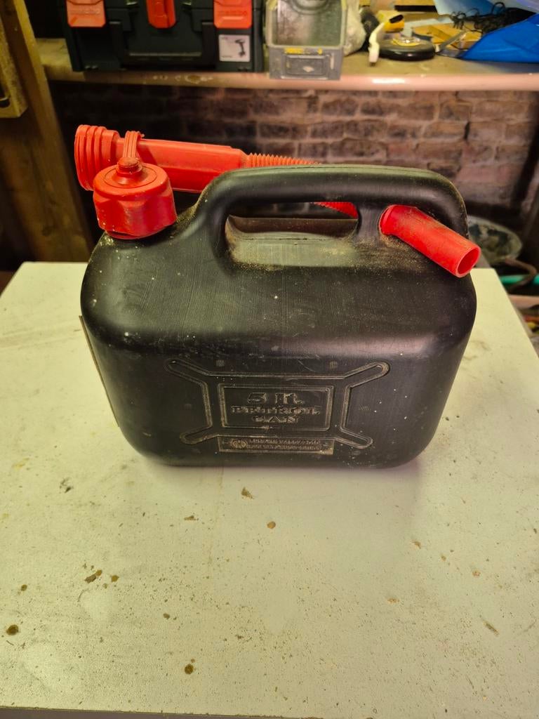 Jerrycan plastic benzine 5 liter, Auto diversen, Overige Auto diversen, Ophalen of Verzenden