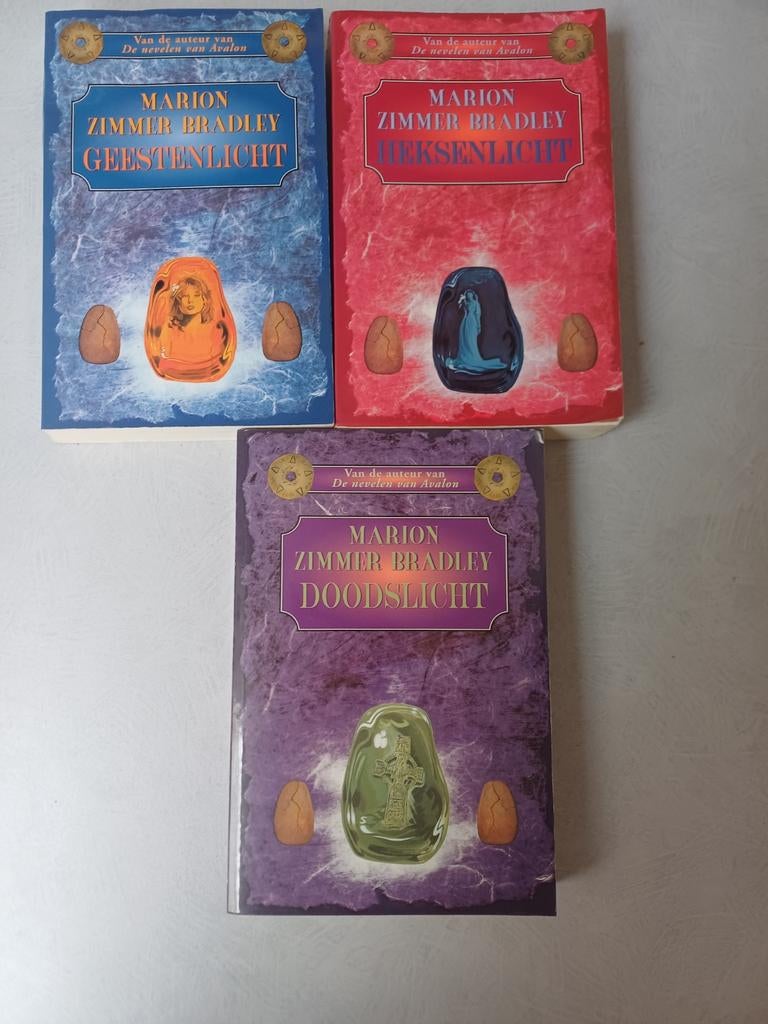 Geestenlicht trilogie, Ophalen of Verzenden, Gelezen, Marion Zimmer Bradley