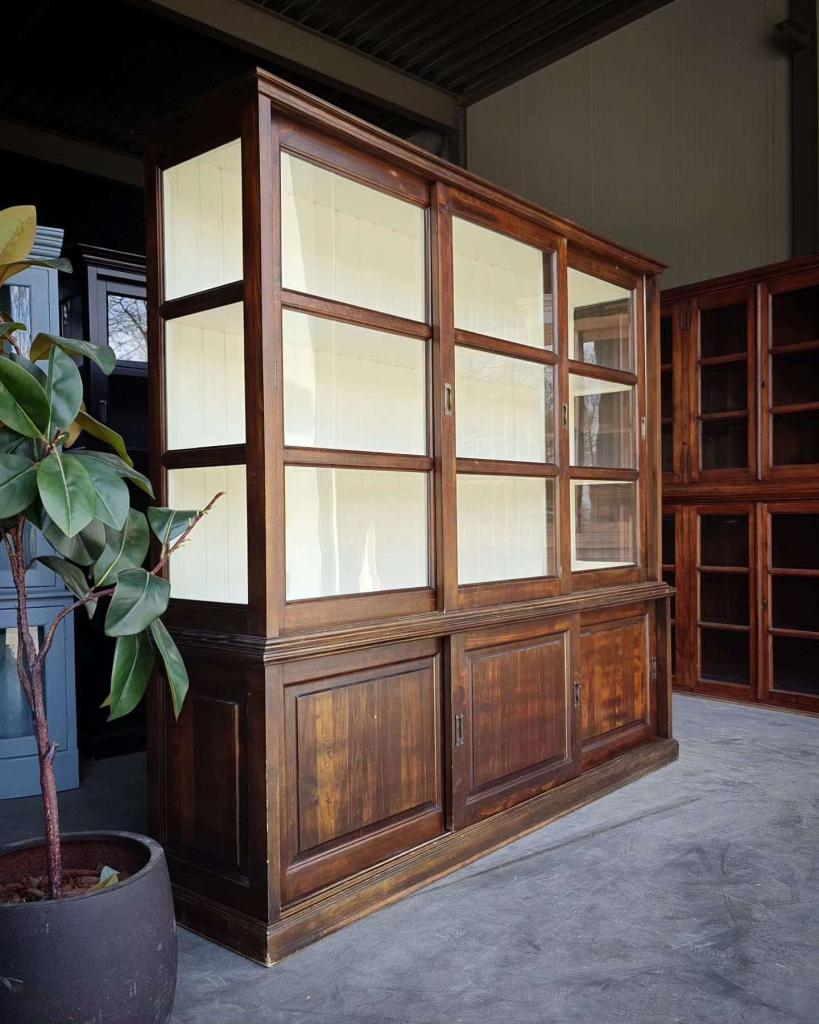 Mooie grote buffetkast met glazen zijkanten | 217cm  #4635, Huis en Inrichting, Kasten | Buffetkasten, Niet ingevuld, 200 cm of meer