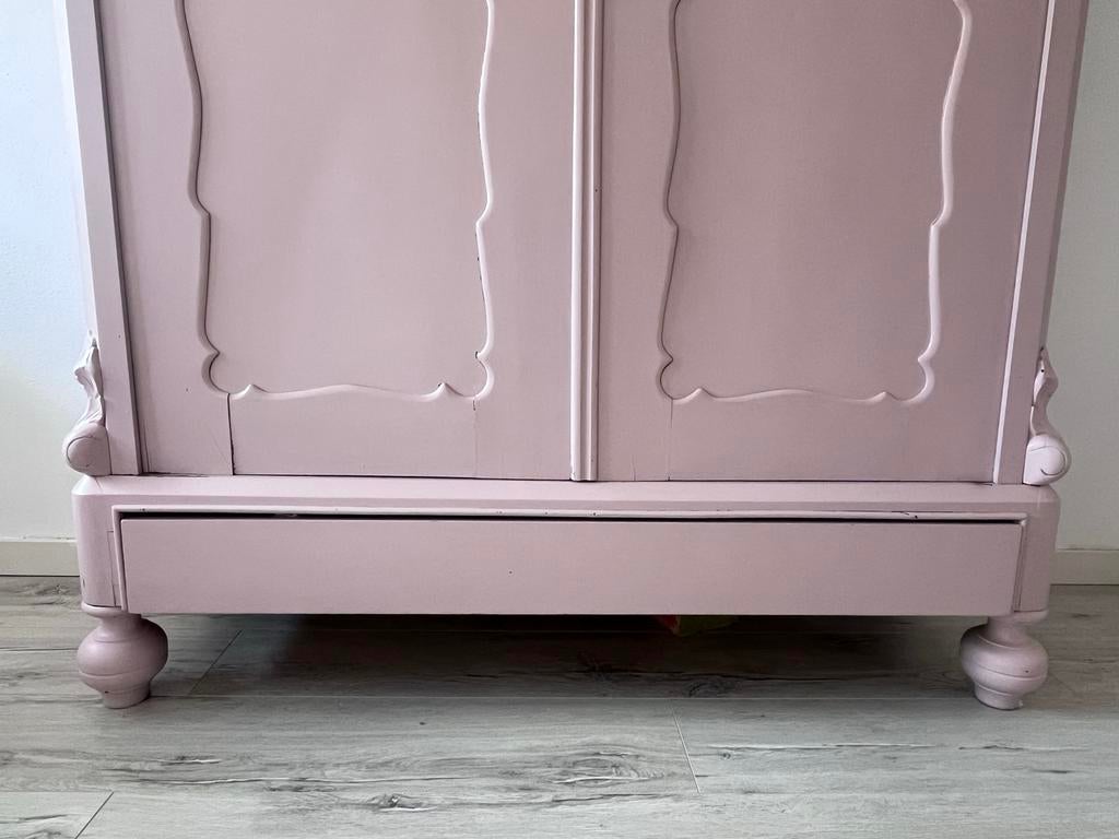 Biedermeier meidenkast in zachtroze, Antiek en Kunst, Antiek | Meubels | Kasten, Ophalen
