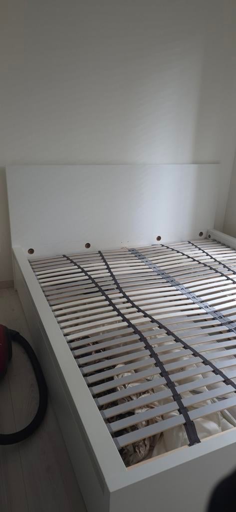 Wit IKEA MALM bed (180x200) + 4 lades & lattenbodem, Huis en Inrichting, Slaapkamer | Stapelbedden en Hoogslapers, Ophalen of Verzenden