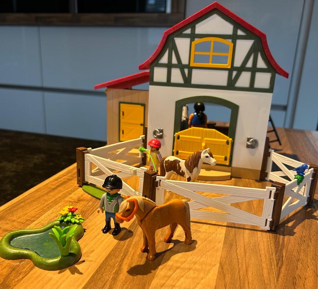 Playmobil 6927 en 5684 ponypark met accessoires, Kinderen en Baby's, Speelgoed | Overig, Gebruikt, Jongen of Meisje, Ophalen of Verzenden