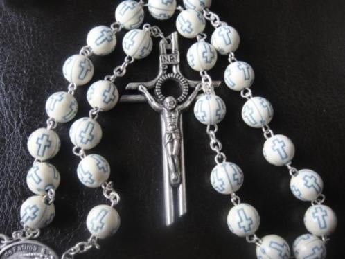 Mooie rozenkans op al de kralen 4 kruisjes blauw, Verzamelen, Religie, Zo goed als nieuw, Christendom | Katholiek, Overige typen