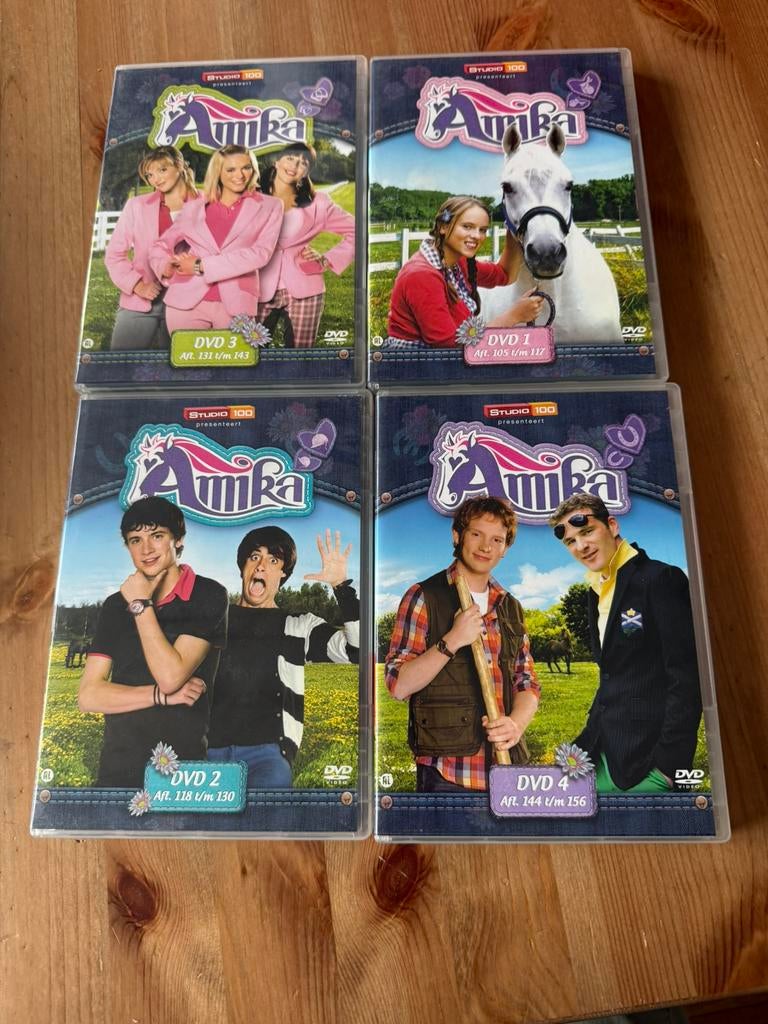 Amika Complete seizoen 3 origineel dvd studio 100, Cd's en Dvd's, Verzenden, Gebruikt