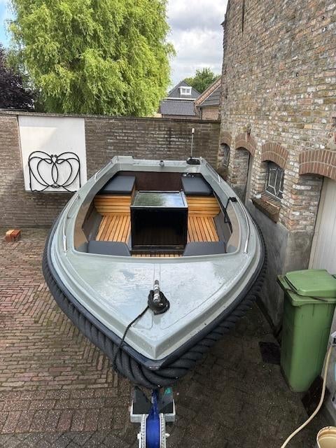 overnaadse polyester sloep van 5,5 x2 meter inruil mogelijk, Watersport en Boten, Gebruikt, Tot 10 pk, Binnenboordmotor, Diesel
