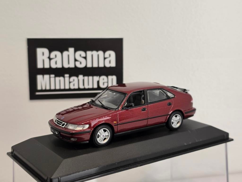 Saab 9-3 Saloon Turbo - Rood - 1:43 Minichamps, Hobby en Vrije tijd, Modelauto's | 1:43, Auto, Ophalen of Verzenden, Zo goed als nieuw