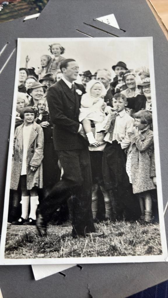 Ansichtkaart Bernard en Beatrix 1939, Verzamelen, Koninklijk Huis en Royalty, Ophalen of Verzenden, Zo goed als nieuw, Kaart, Foto of Prent