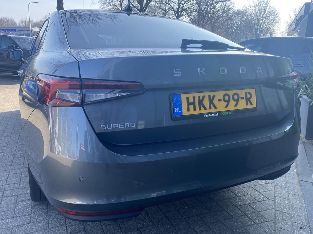 Skoda Superb 1.5 TSI MHEV First Edition | TREKHAAK | MEMORY, Auto's, Skoda, 12 maanden, Stof, Euro 6, 4 cilinders