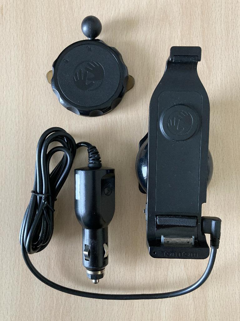 TomTom - Apple iPhone Carkit met Brodit houder (3G/3GS/4/4S), Auto diversen, Carkits, Gebruikt, Ophalen of Verzenden