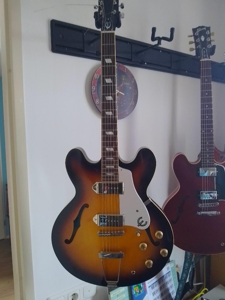 Epiphone Casino, Ophalen, Zo goed als nieuw, Semi-solid body, Epiphone