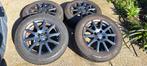Winterbanden Peugeot 208+licht metalen velgen, Auto-onderdelen, Ophalen, Gebruikt, 15 inch, Banden en Velgen
