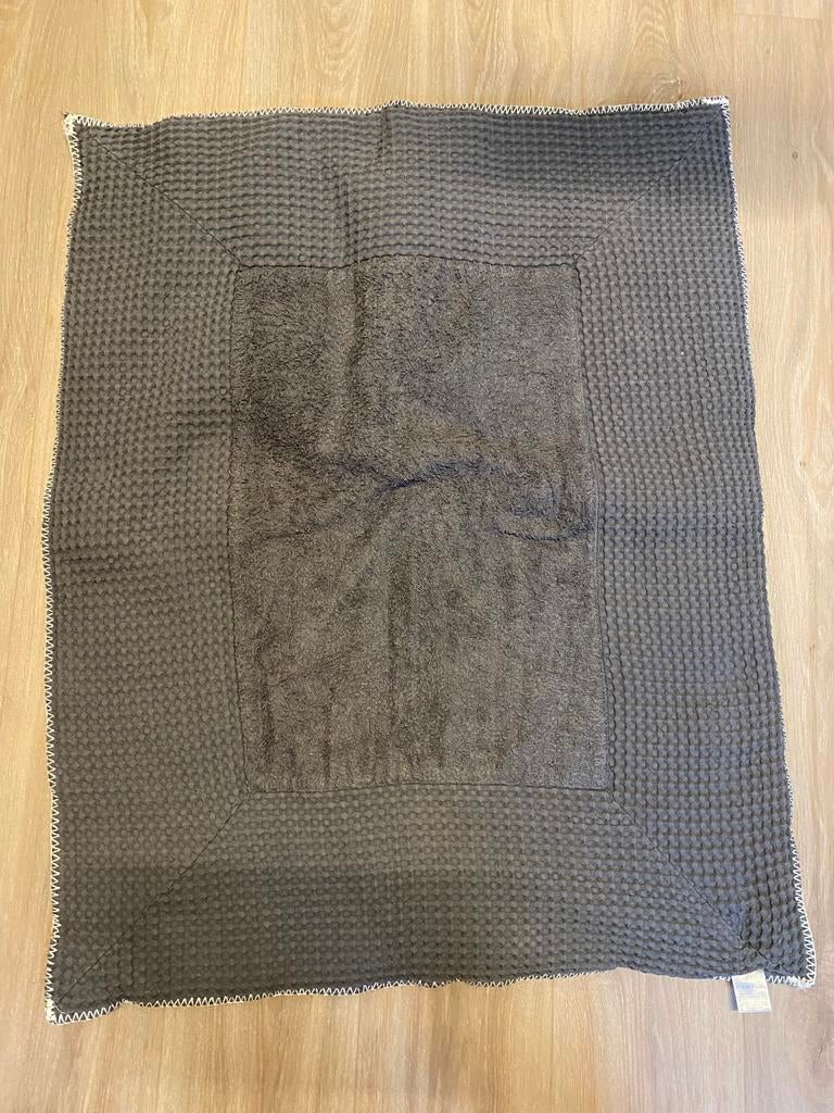 Koeka set: boxkleed, ledikantdeken, verschoningsmat en kruik, Kinderen en Baby's, Babykleding | Overige, Ophalen of Verzenden