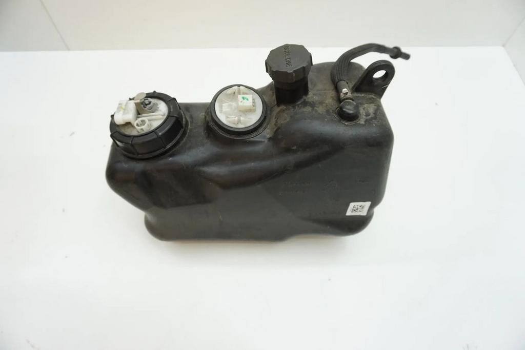 Benzinetank brandstof pomp piaggio mp3, Ophalen of Verzenden