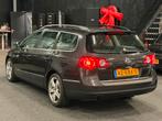 Volkswagen Passat Variant 1.4 TSI Comfortline BlueMotion DSG, Auto's, Euro 5, Stof, Beige, 4 cilinders