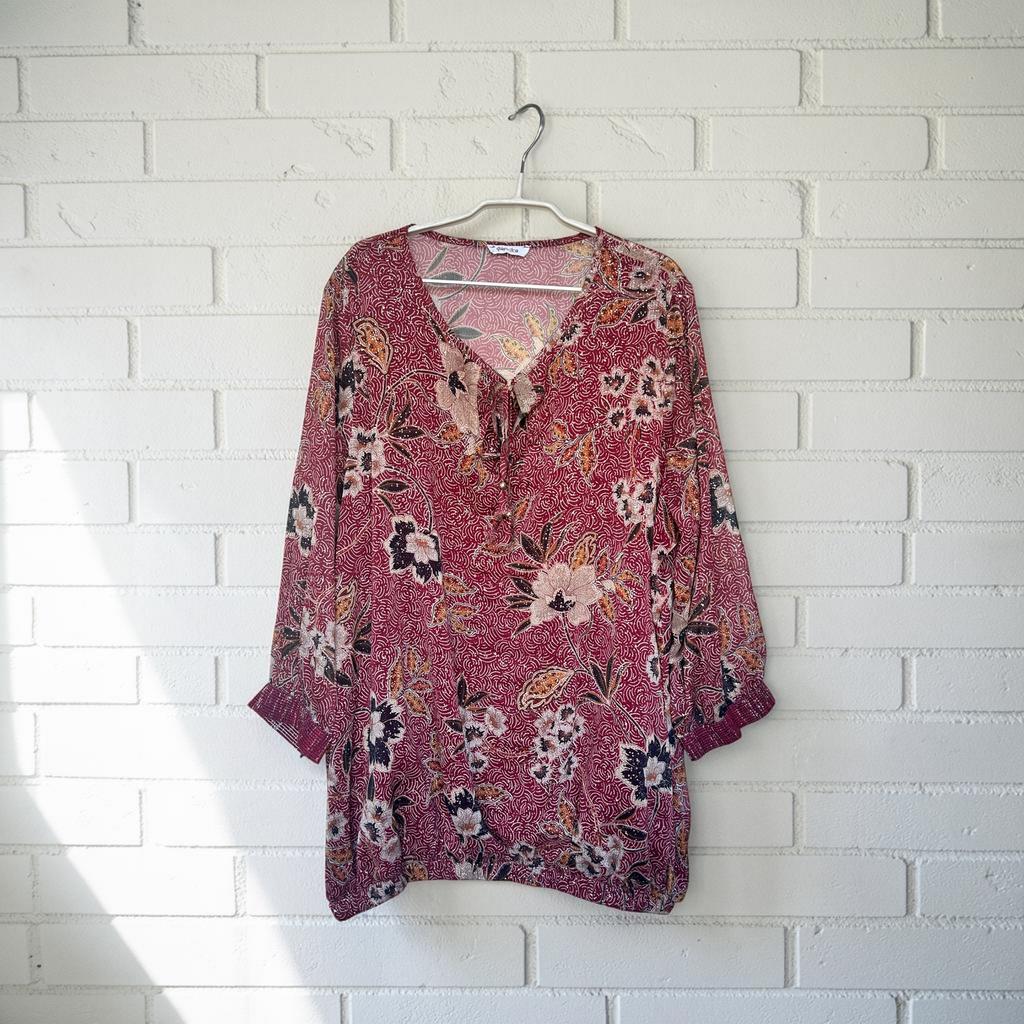 Paprika Blouse T-L (44/46) Wijn Rood Bloemen Glitter Rione, P, P, Ophalen of Verzenden, Zo goed als nieuw
