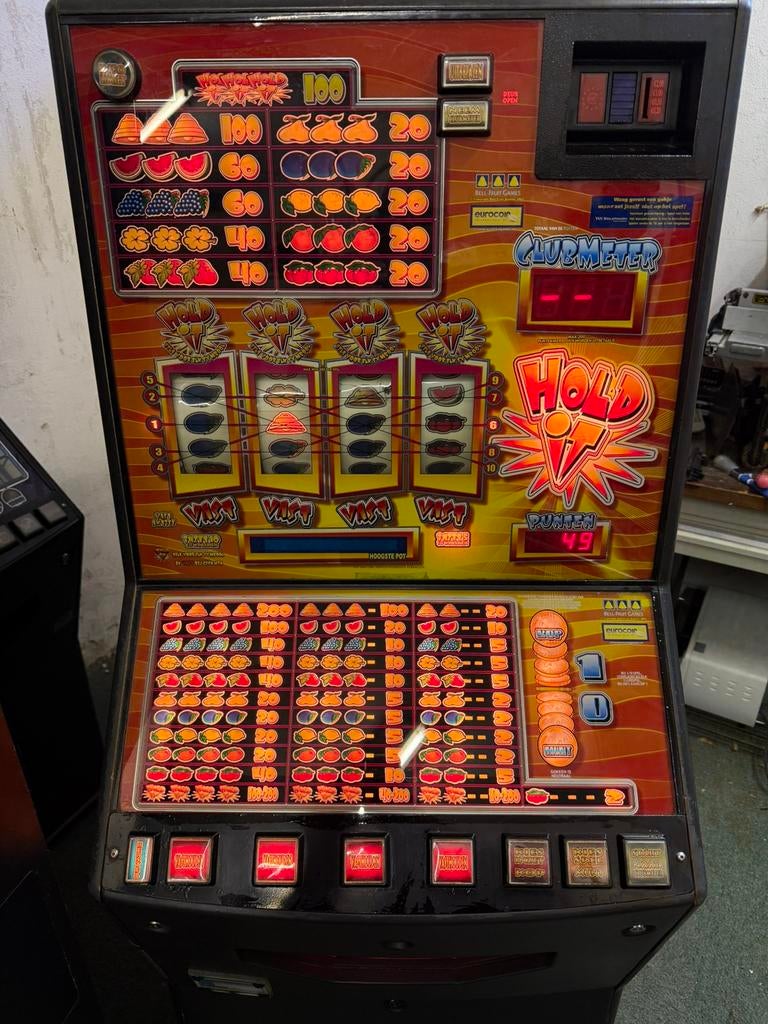 Hold it gokkast, Euro, Ophalen of Verzenden, Zo goed als nieuw, Met sleutels