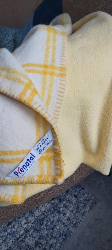 Mooie wollen en katoenen ledikant dekens, Ophalen