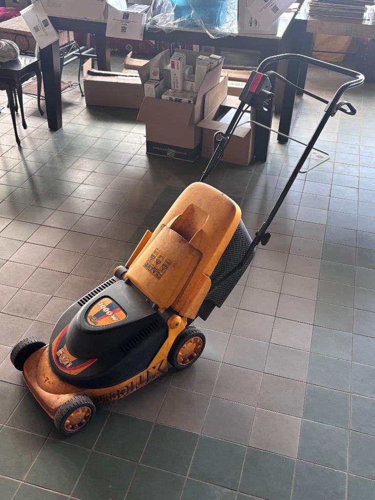 Fleurelle E321 Elektrische Grasmaaier Geel Zwart Kunststof, Ophalen, Gebruikt, 50 cm of meer, Elektrische grasmaaier