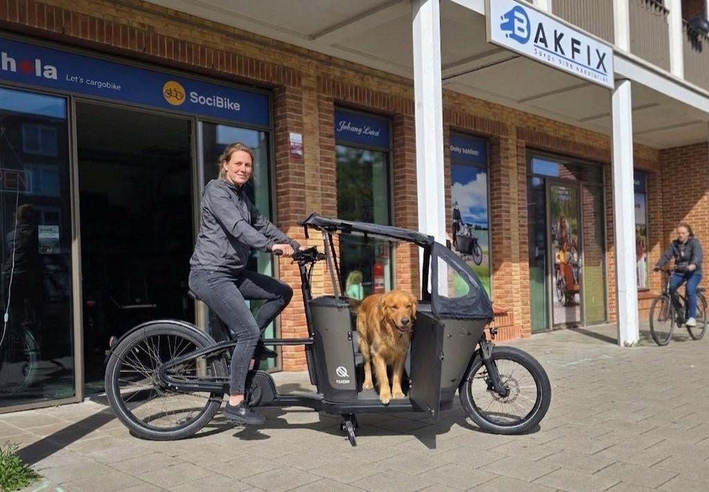 2dehands Carqon Bakfiets Ideaal hondenbakfiets, Fietsen en Brommers, Fietsen | Bakfietsen, Overige merken, Gebruikt, Huif, Ophalen of Verzenden