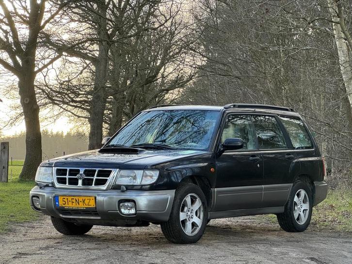 Subaru Forester 2.0 AWD S-Turbo bas. (bj 2000, automaat), Auto's, Oldtimers, Bedrijf, Te koop, ABS, Airbags, Airconditioning, Alarm