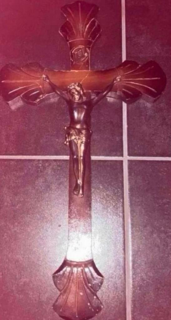 Crucifix mooi antiek ,afmeting op foto’s, Antiek en Kunst, Antiek | Religie, Ophalen of Verzenden