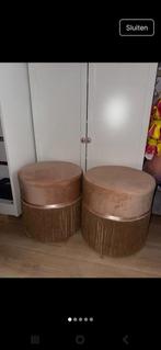 2 roze poefjes, Ophalen, Rond, Minder dan 50 cm, Minder dan 50 cm