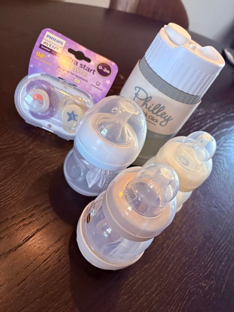 Baby flesjes/speentjes + poedertoren, Ophalen of Verzenden, Gebruikt, Overige typen