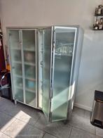 Multifunctionele kast, Huis en Inrichting, Kasten | Vitrinekasten, 100 tot 150 cm, Ophalen of Verzenden, Zo goed als nieuw, Minder dan 100 cm