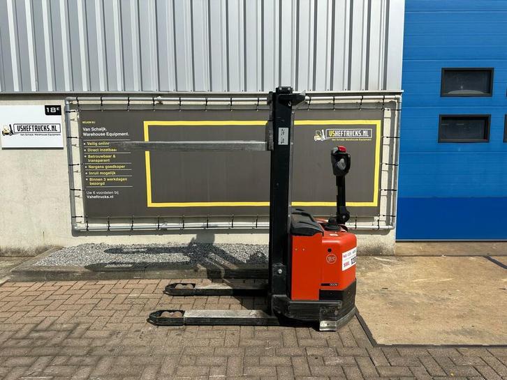 VS-22286 Elektrische BREEDSPOOR stapelaar BT SWE120 1.400mm, Zakelijke goederen, Machines en Bouw | Heftrucks en Intern transport