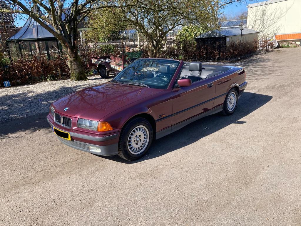 BMW 320i e36 cabrio 100% roestvrij!! handbak onverprutst, Auto's, BMW, 1385 kg, Achterwielaandrijving, 1575 kg, Zwart