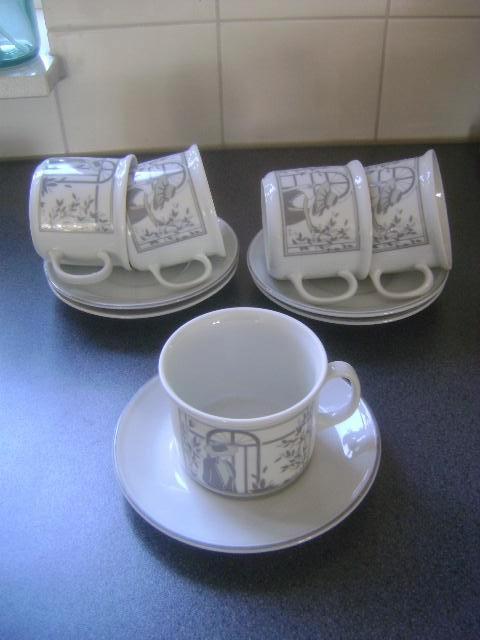 5 oude D.E kop en schhotels, Ophalen of Verzenden, Zo goed als nieuw, Porselein, Kop en/of schotel