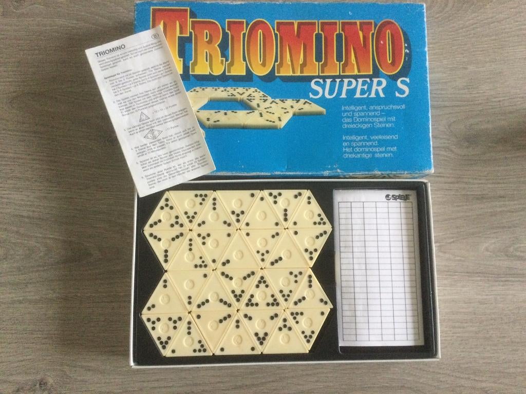 Triomino Super S met puntjes, Een of twee spelers, Ophalen of Verzenden, Gebruikt