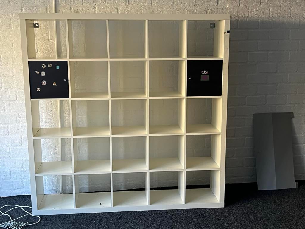 IKEA Kallax Kast 5x5 met Inzetstukken - Wit, Ophalen, Gebruikt