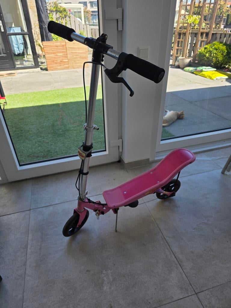 Gratis space scooter, Ophalen